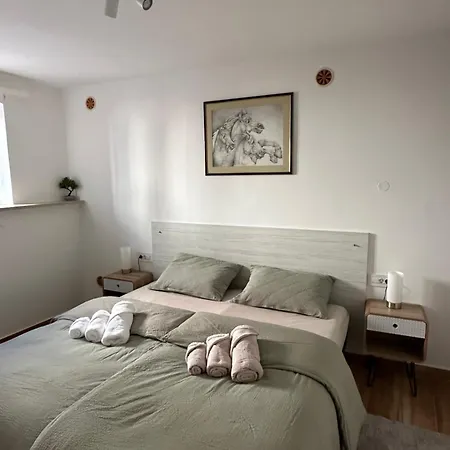 Lux In Downtown Apartament *